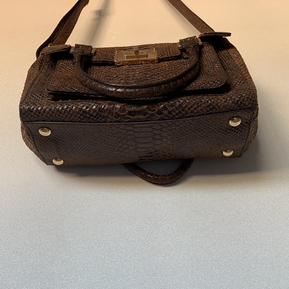 Michael Kors suede snake print to a brown handbag - Picture 3 of 9